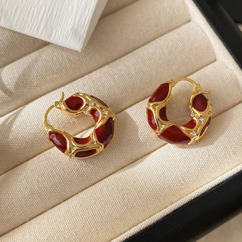 New Vintage Enamel Color Metal Texture Small Hoop Earrings for Women Trendy Gold Plated Statement Ear Buckle Creative Jewelry