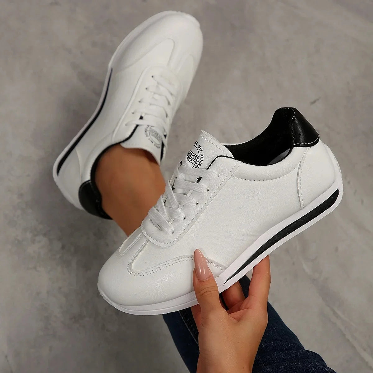 Large Size Women's Fall Hot Sale Of The Season Fashion Contrast Color Leather Surface AG Shoes Casual Sports Shoes with Lace Des