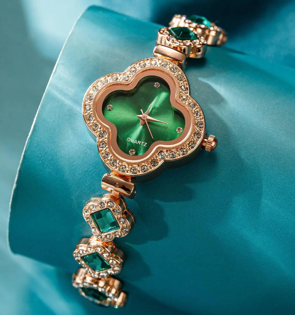 Best-selling fashionable four-leaf clover bracelet quartz watch, casual and versatile ladies' watch