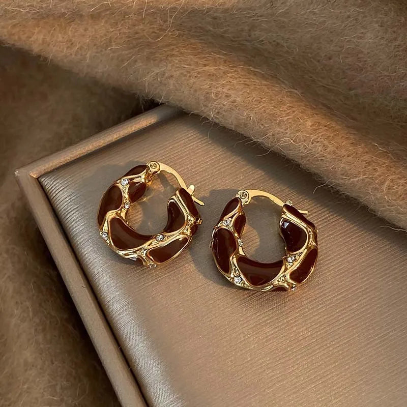 Temperament Vintage Brown Enamel Zircon Hoop Earrings for Women Exquisite Stainless Steel Beaded Wedding Bride Jewelry Accessory
