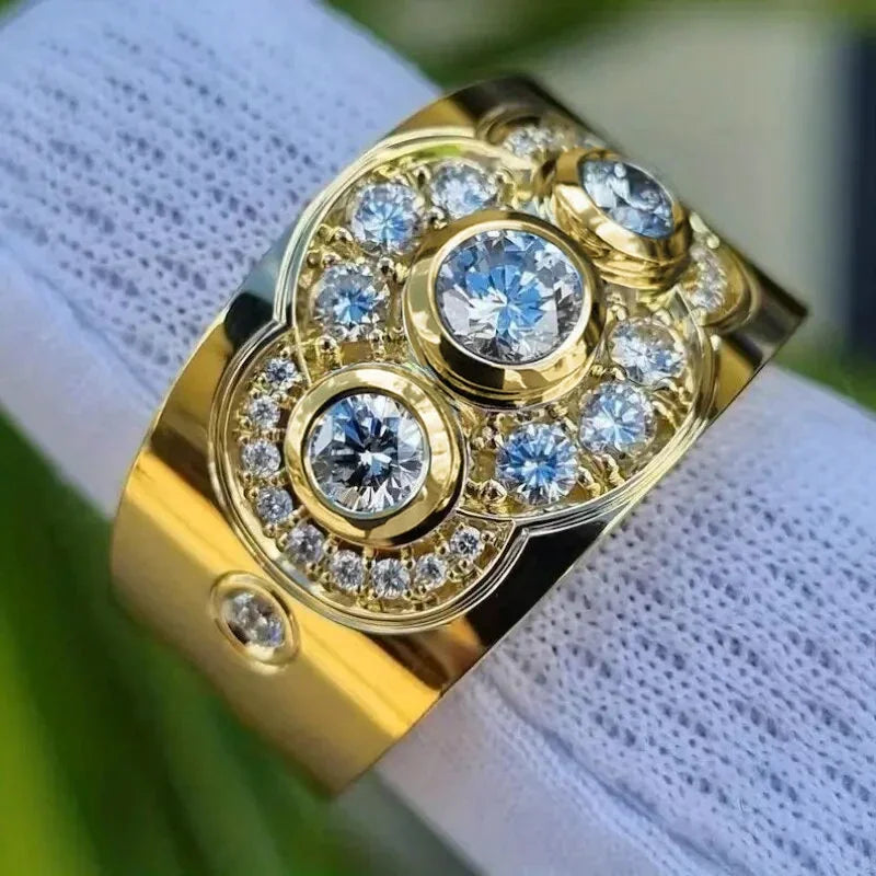 Huitan Noble Opulent Rings with Dazzling Cubic Zirconia Fashion Chic Engagement Jewelry for Women Charms Exquisite Accessories