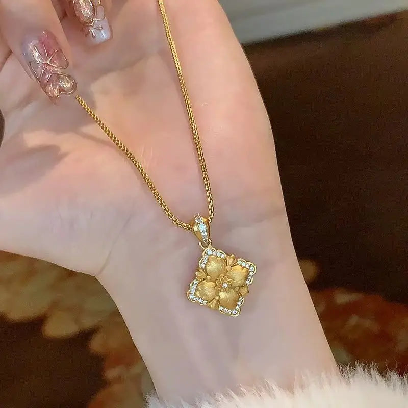 Luxury 24K real gold necklace Italian brushed craft au9999 gold retro palace Buqi style autumn and winter collarbone chain