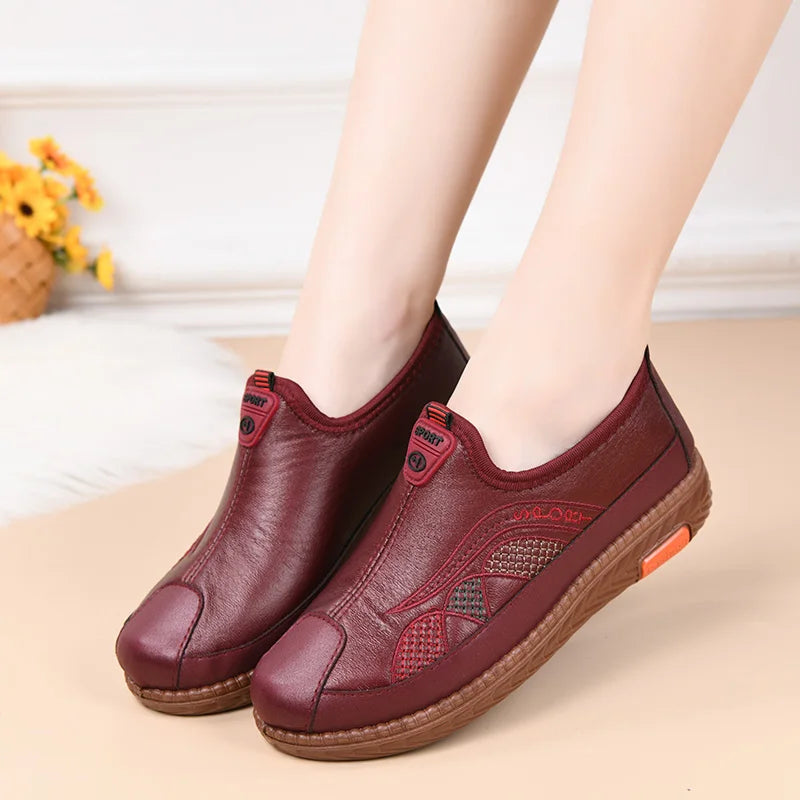 Comfortable Women's Winter Fleece-Lined Warm Waterproof Shoes for Middle-Aged and Elderly Mothers, Non-Slip Soft-Soled Lightweight Snow Boots and Short Boots for Grandma