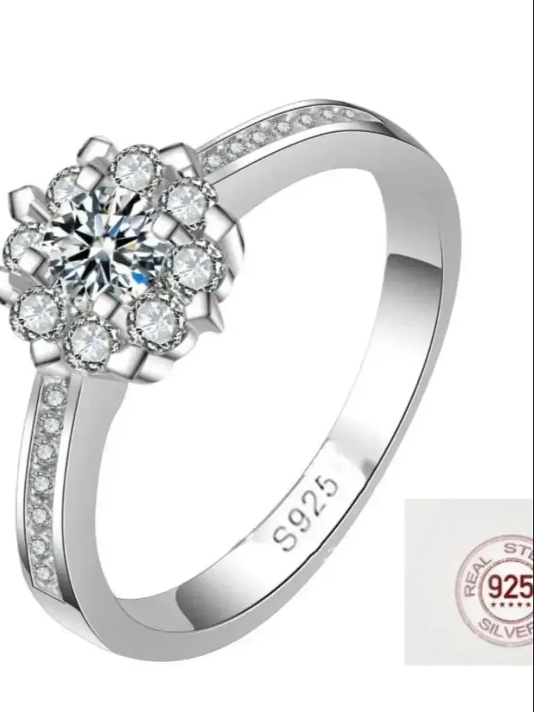 Luxury 925 Sterling Silver Classic Ring for Women  snowflake jewelry simple 30ct diamond ring imitation diamond women's ring