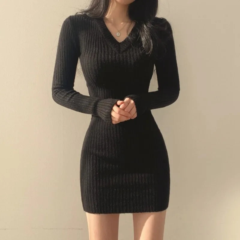V-neck Autumn Winter Long Sleeved Sweater Dress Women Elegant Solid Color Knitted Hip Bodycom Short Dresses Retro Simple Casual