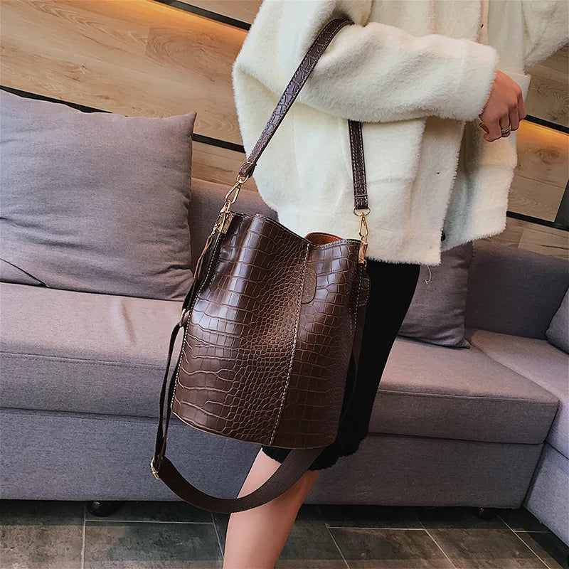 Women's bag Female Shoulder bag Handbag for women Crossbody bag new fashion Alligator print one-shoulder bucket bag
