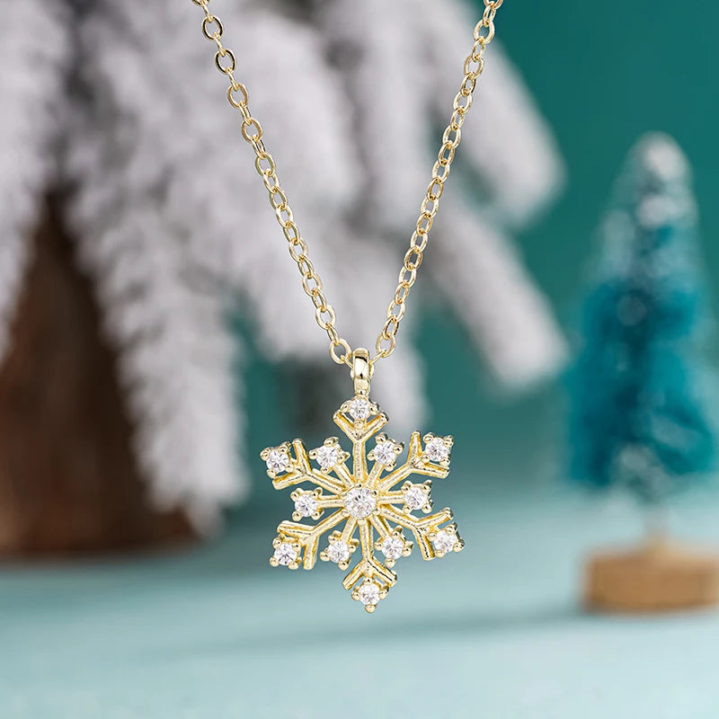 Huitan Christmas Snowflake Necklace for Women Luxury Paved Dazzling Crystal CZ Stones Fancy Winter Accessories Fashion Jewelry