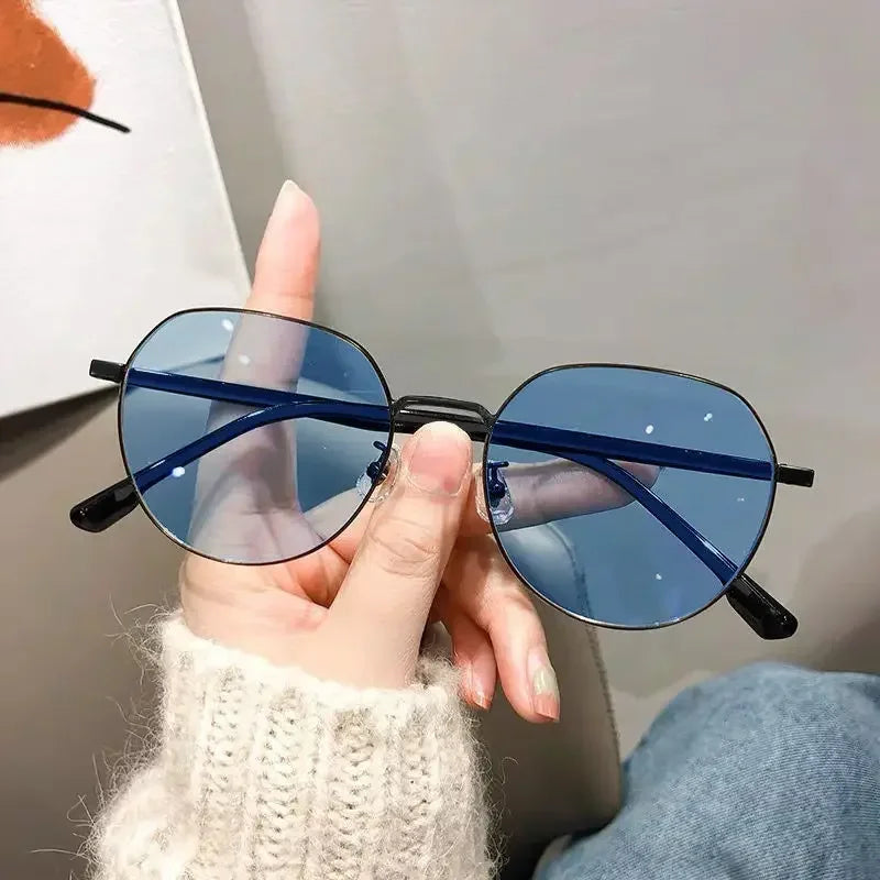 Fashion Photochromic Myopia Glasses Men Women Vintage Finished Near Sight Eyeglasses Retro Round Frame Intelligent Sunglasses