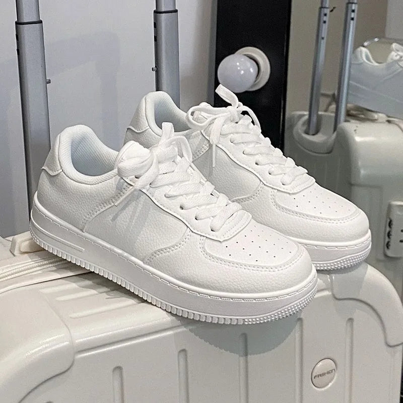 New Casual Small White Sneakers Lightweight Comfortable Sports Board Shoes Fashionable Solid Color Tennis Sneakers for Women
