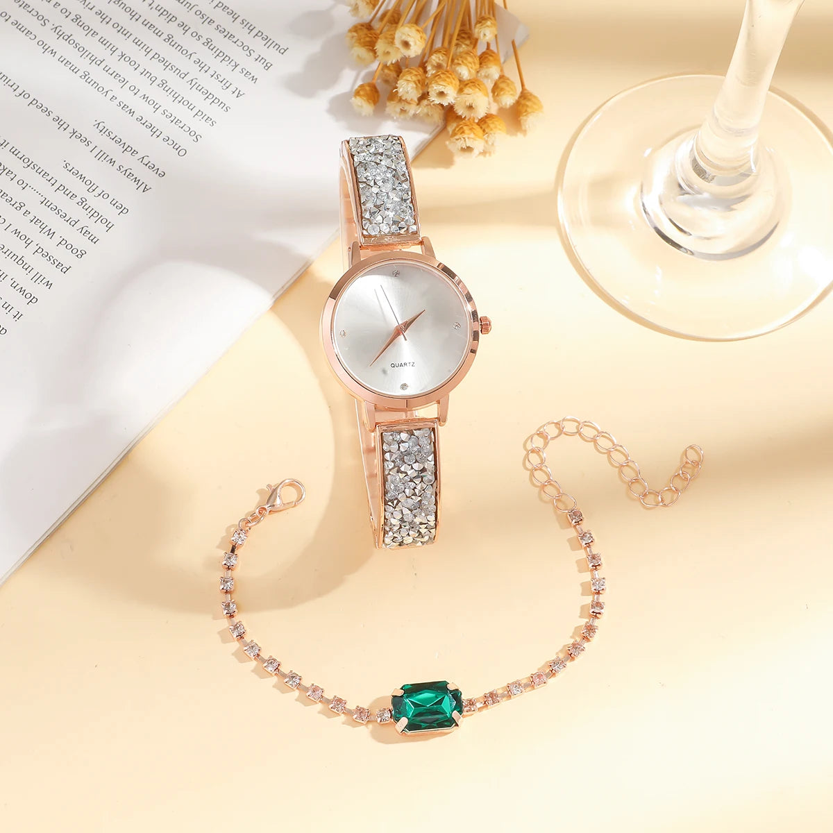 Fashionable and elegant diamond-studded watch for women, full-diamond strap for ladies' quartz watches, student bracelets.