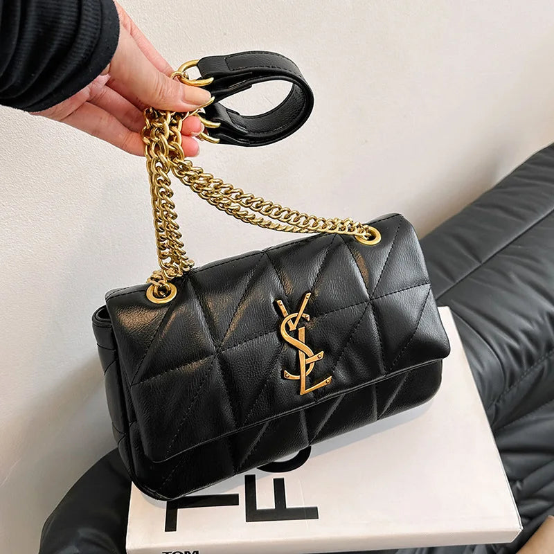 New style small Chanel-style diamond chain shoulder bag, trendy and versatile, spacious and luxurious embroidery line bag