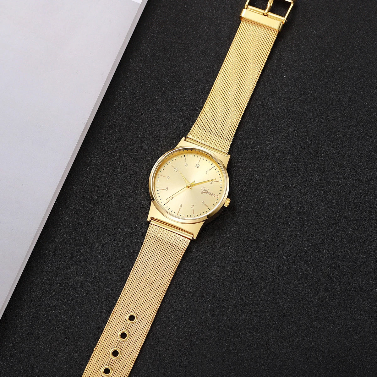 1PCs Women's Noble Temperament Watch Trend Simple Ladies' Luxury Mesh Strap Analog Quartz Watch The Best Choice For Girls' Gifts