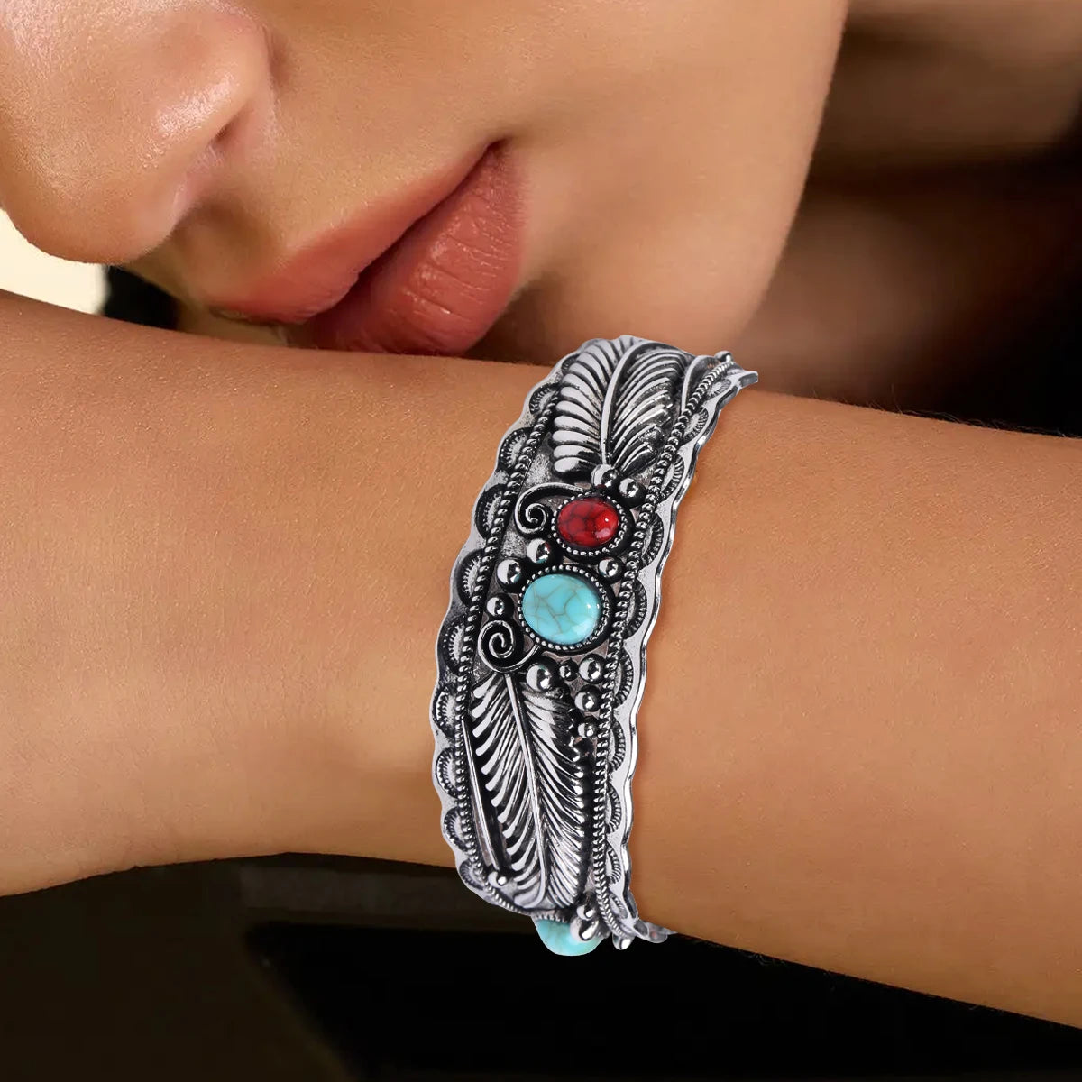 Alloy Oval Turquoise Bracelet Vintage Gold Silver Atmosphere Calm Men And Women Companion Open Bracelet Wholesale Resale