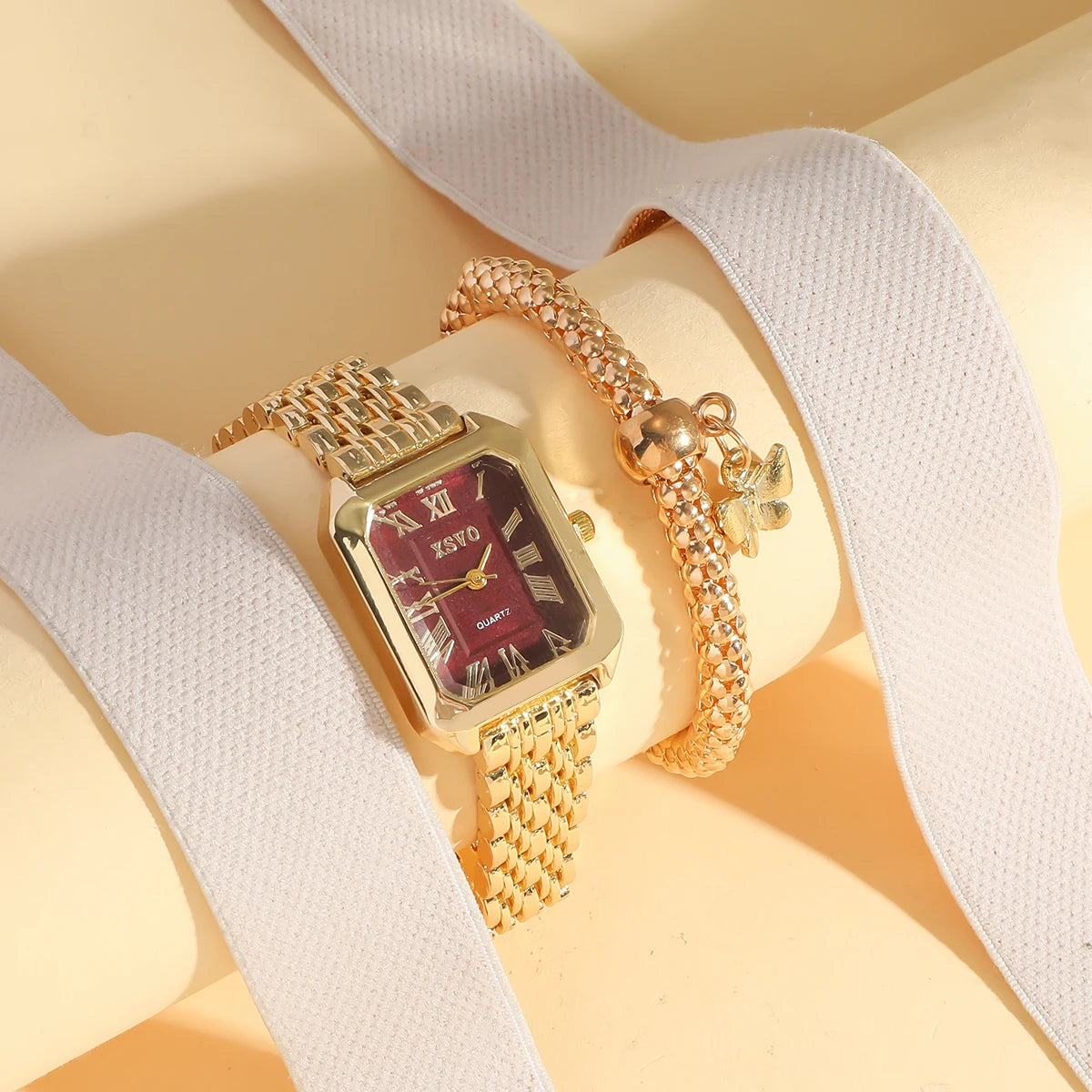 Business lady watch with bracelet set; no gift box; red square quartz dial; suitable for festivals and birthdays