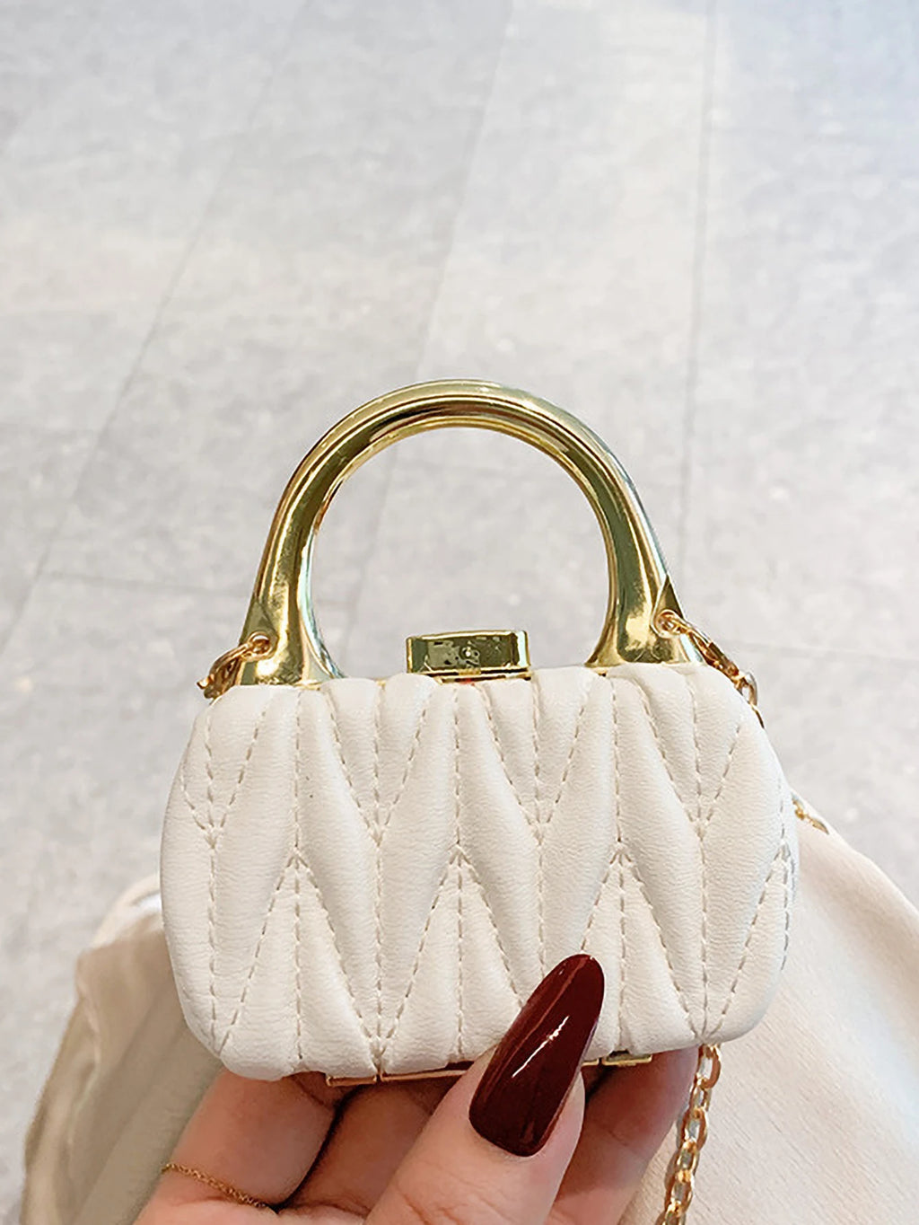 Exquisite and compact mini chain mouth red envelope, fashionable small fragrance style single shoulder diagonal cross bag