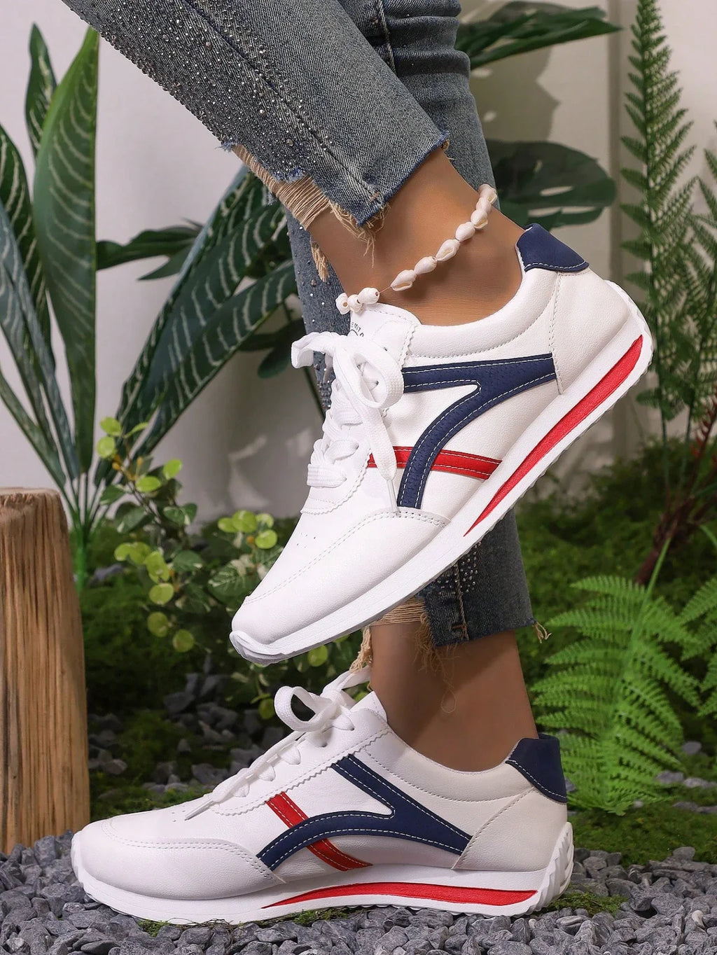 Sneakers Women New Sports Shoes Women's Small White Shoes Fashion Comfort Sneakers All-match Lightweight Casual Running Shoes