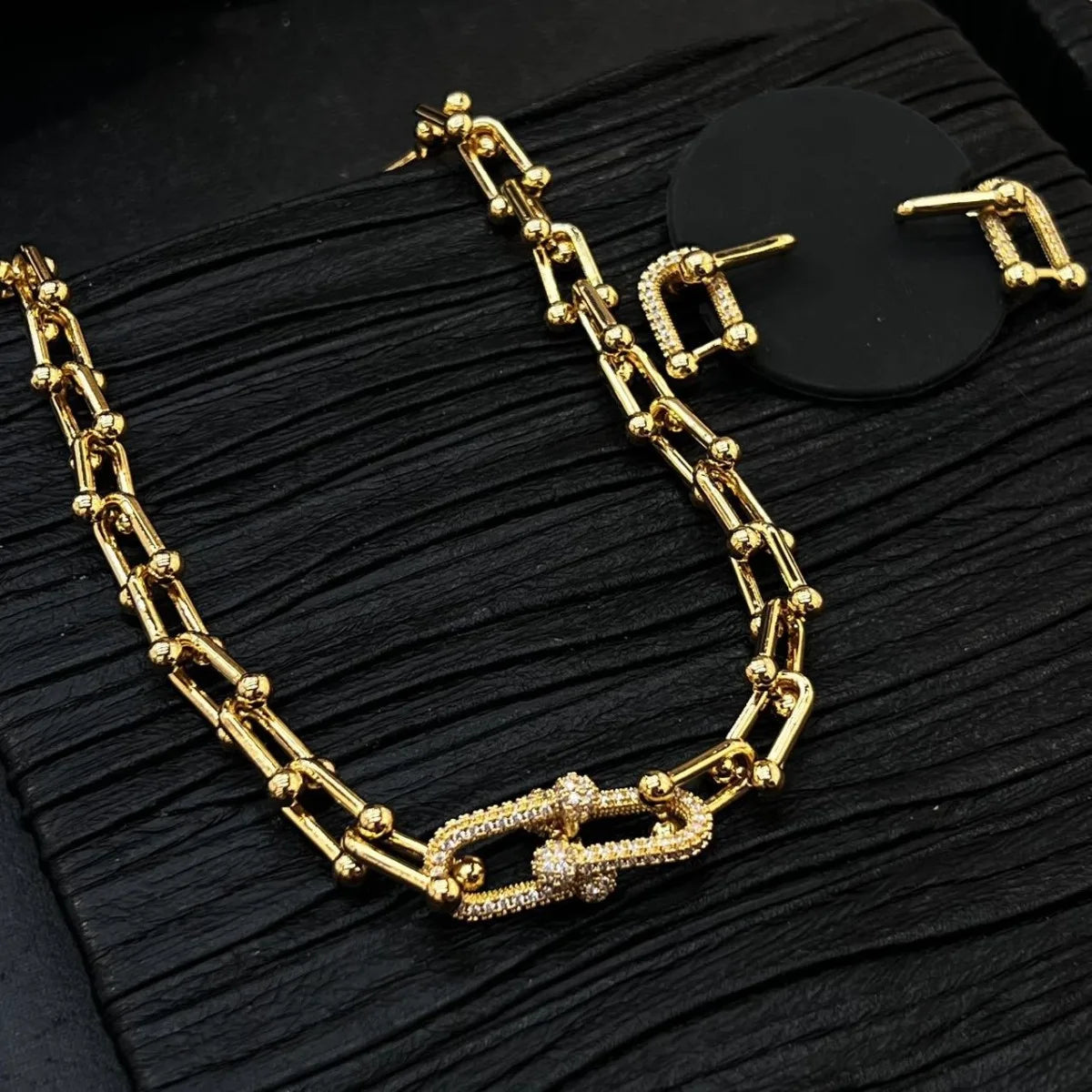 Women's Chain Earrings And Necklace Set, High-End Luxury Fashion Ins Street Gothic Series, Party Wedding Jewelry