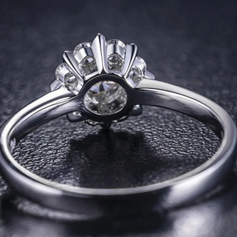 Luxury 925 Sterling Silver Classic Ring for Women  snowflake jewelry simple 30ct diamond ring imitation diamond women's ring