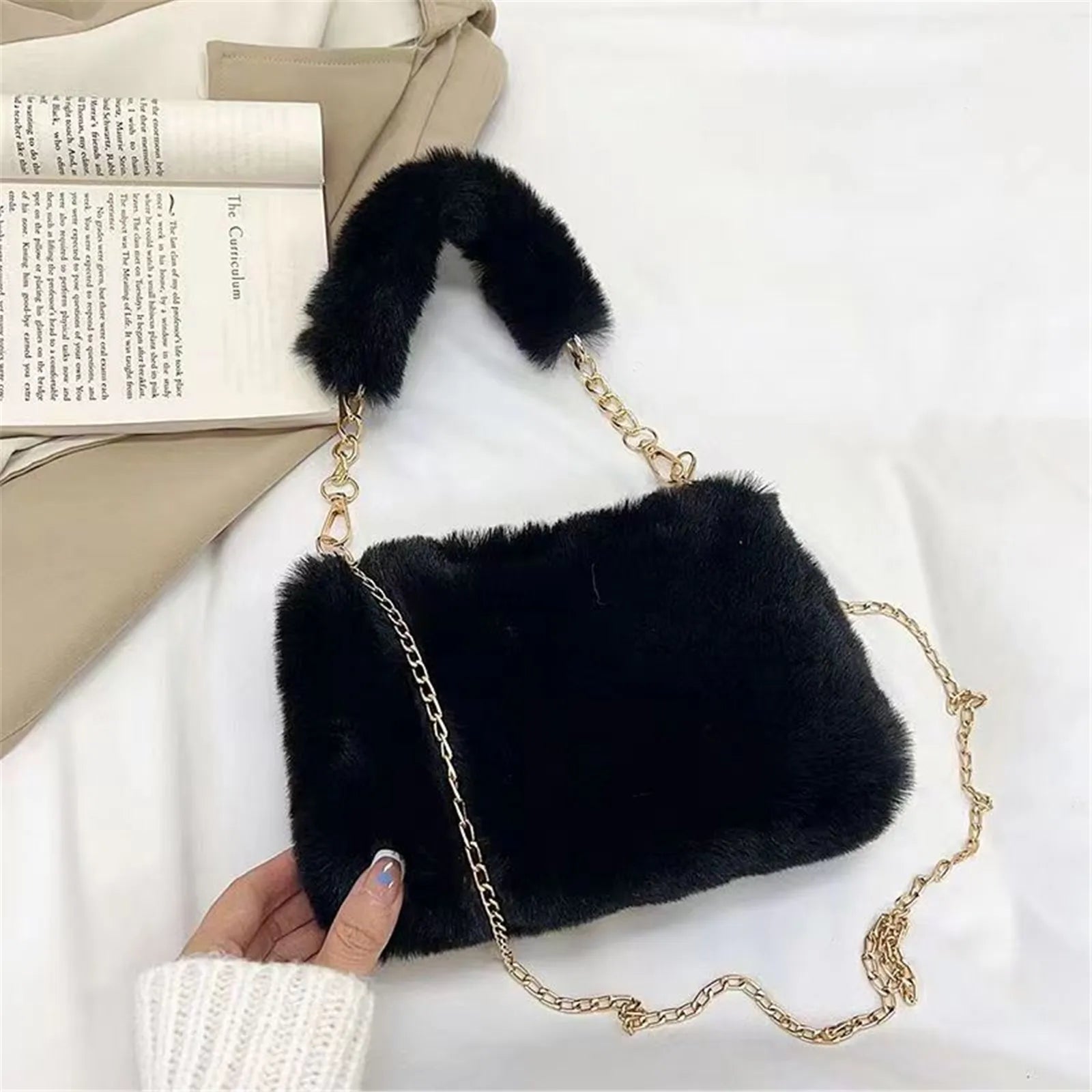 Women Plush handbag Solid Color Shoulder Bag Casual Purse Dumpling Bag Simple Fashion Crossbody Bag