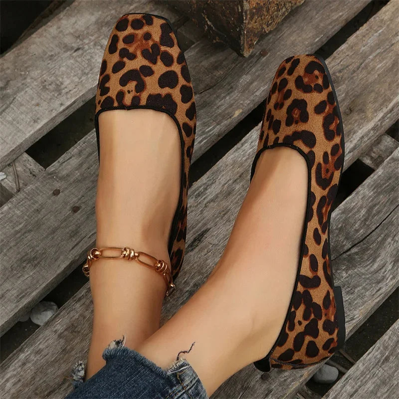 2024 Spring Autumn Fashionable Comfortable Elegant Versatile and Wear-resistant Casual Flat-soled Leopard Print Shoes