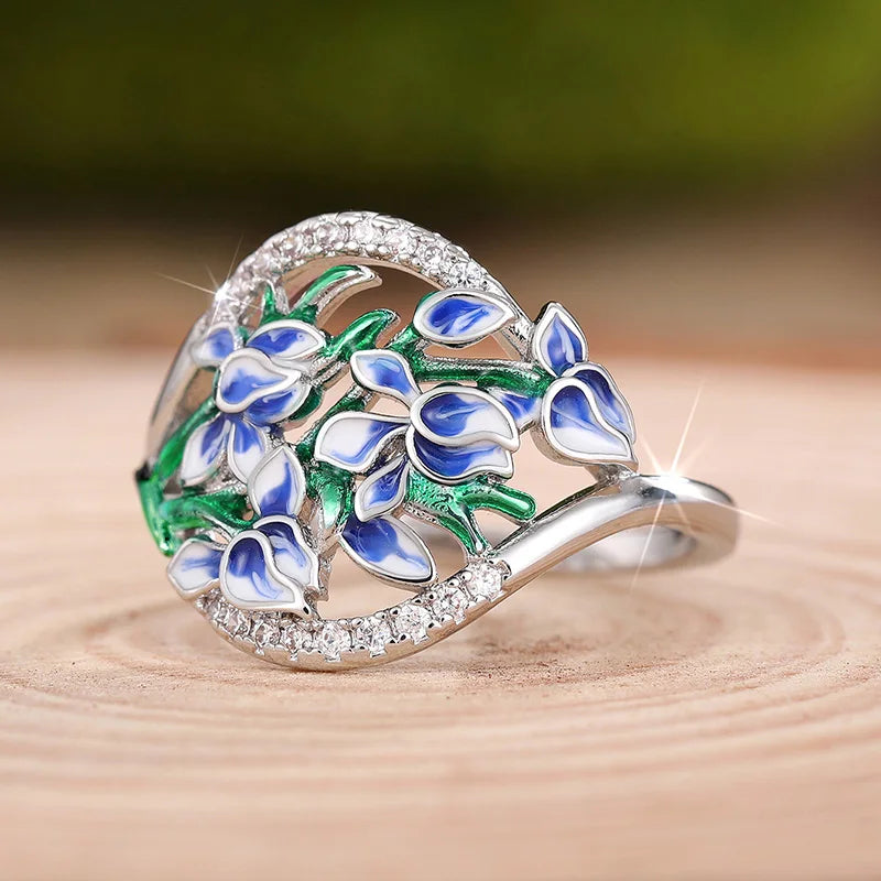 Huitan Blue and White Lily of the Valley Rings for Women Romantic Wedding Accessories Fancy Flower Rings with CZ Fashion Jewelry