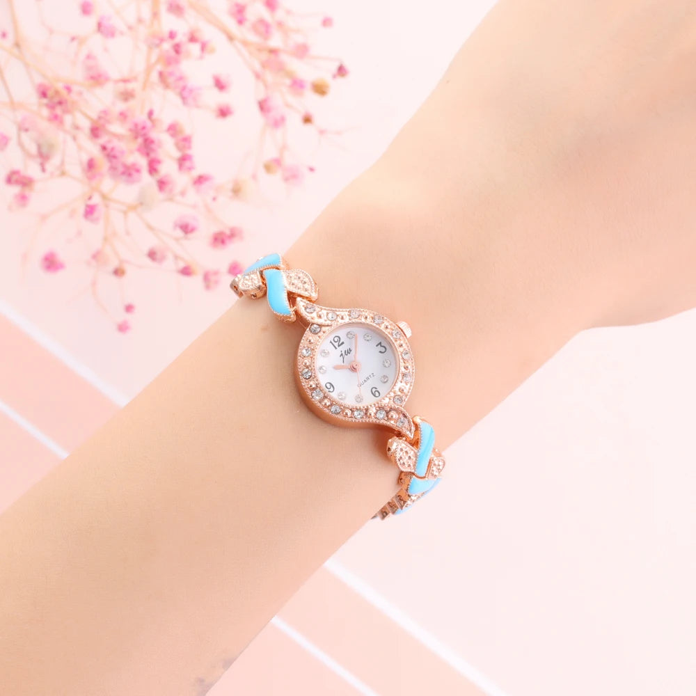 5pcs Fashion Versatile Watch For Women Watch 2023 Fashion Versatile Women's Love Watch Band Rhinestone Set Diamond British watch