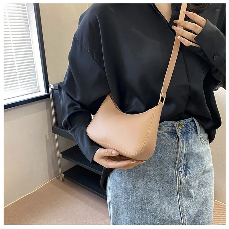 A Fashionable Bag Underarm Bag for Sale