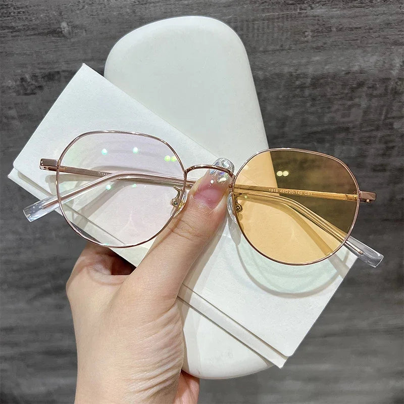 Fashion Photochromic Myopia Glasses Men Women Vintage Finished Near Sight Eyeglasses Retro Round Frame Intelligent Sunglasses