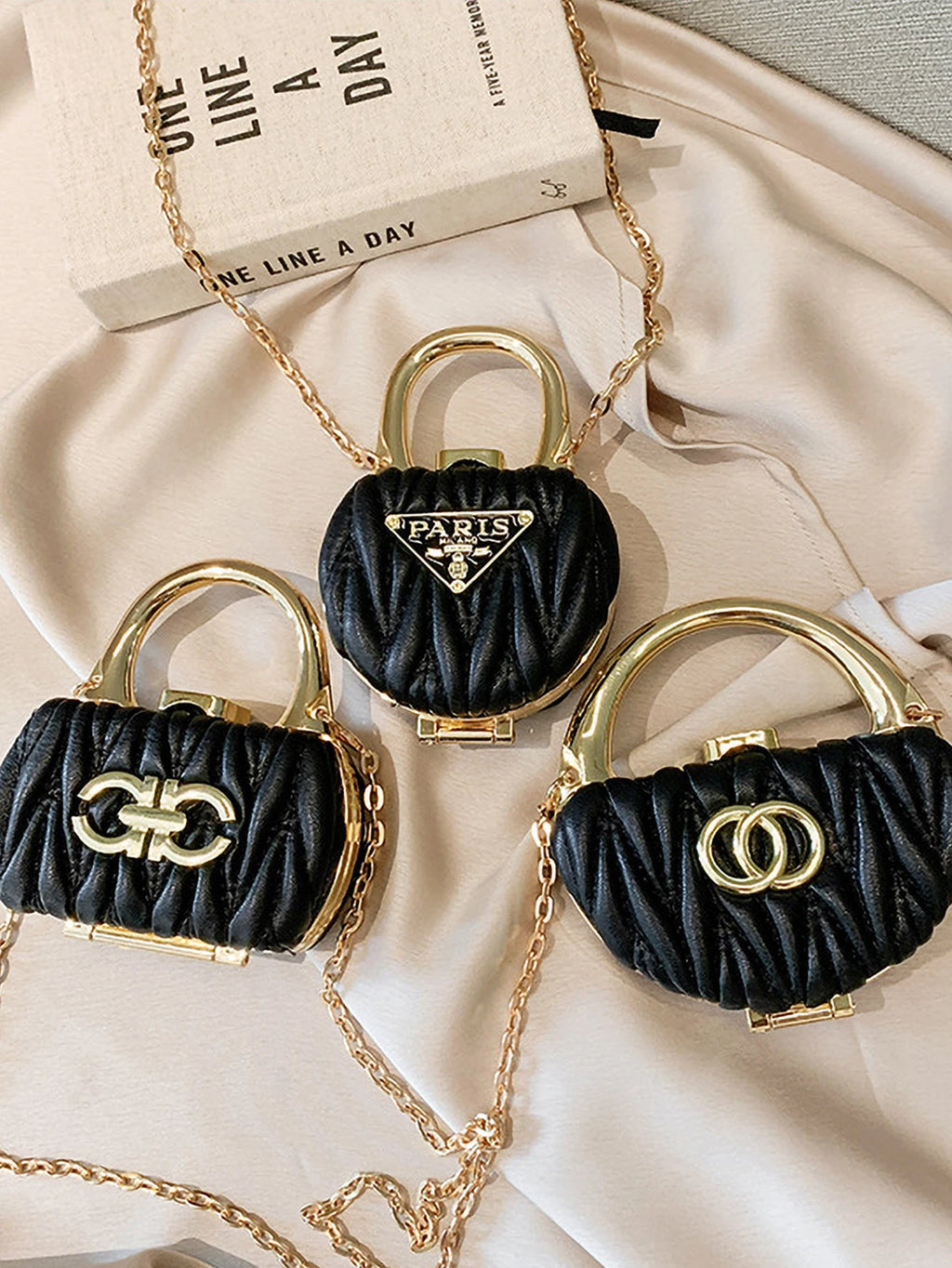 Exquisite and compact mini chain mouth red envelope, fashionable small fragrance style single shoulder diagonal cross bag