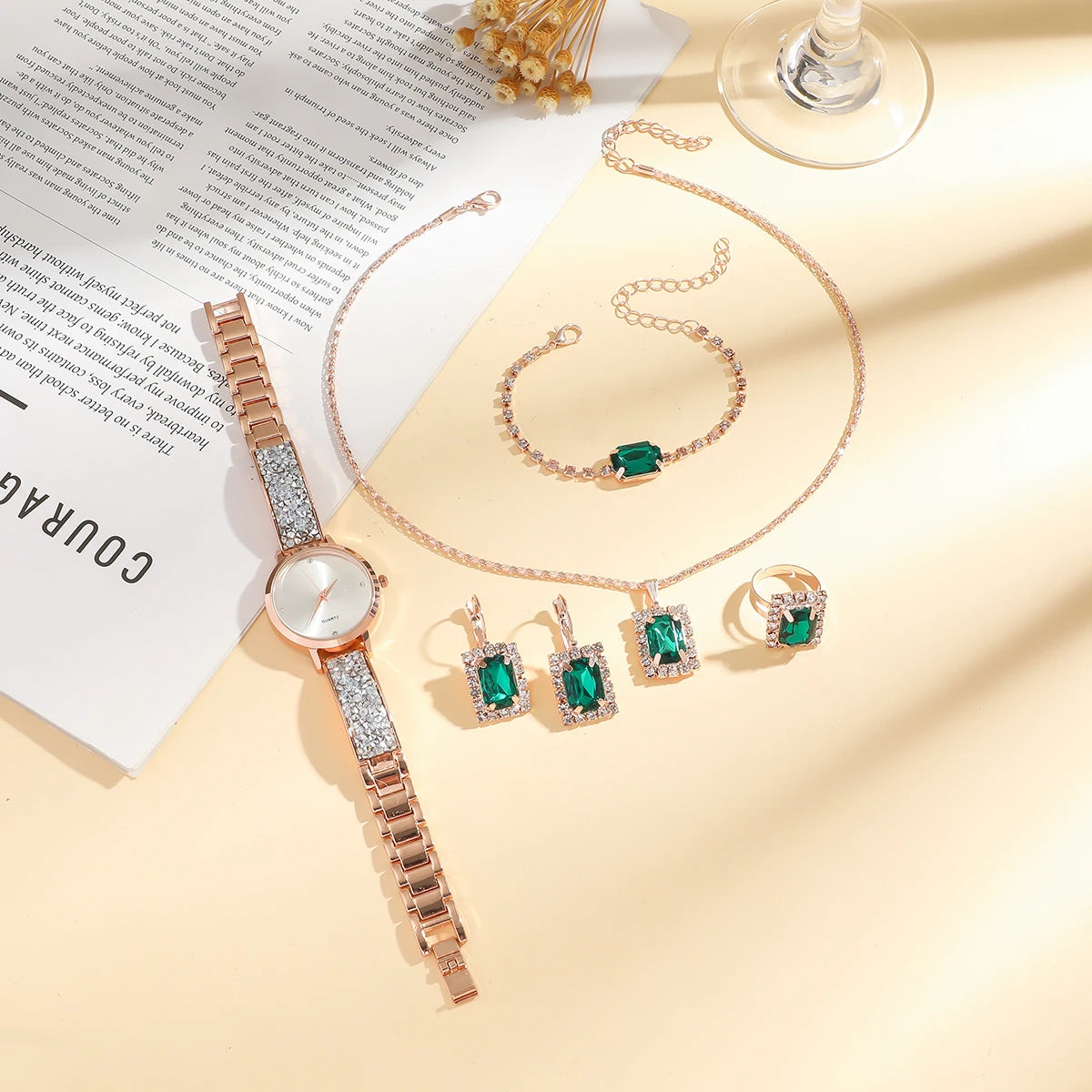 Fashionable and elegant diamond-studded watch for women, full-diamond strap for ladies' quartz watches, student bracelets.