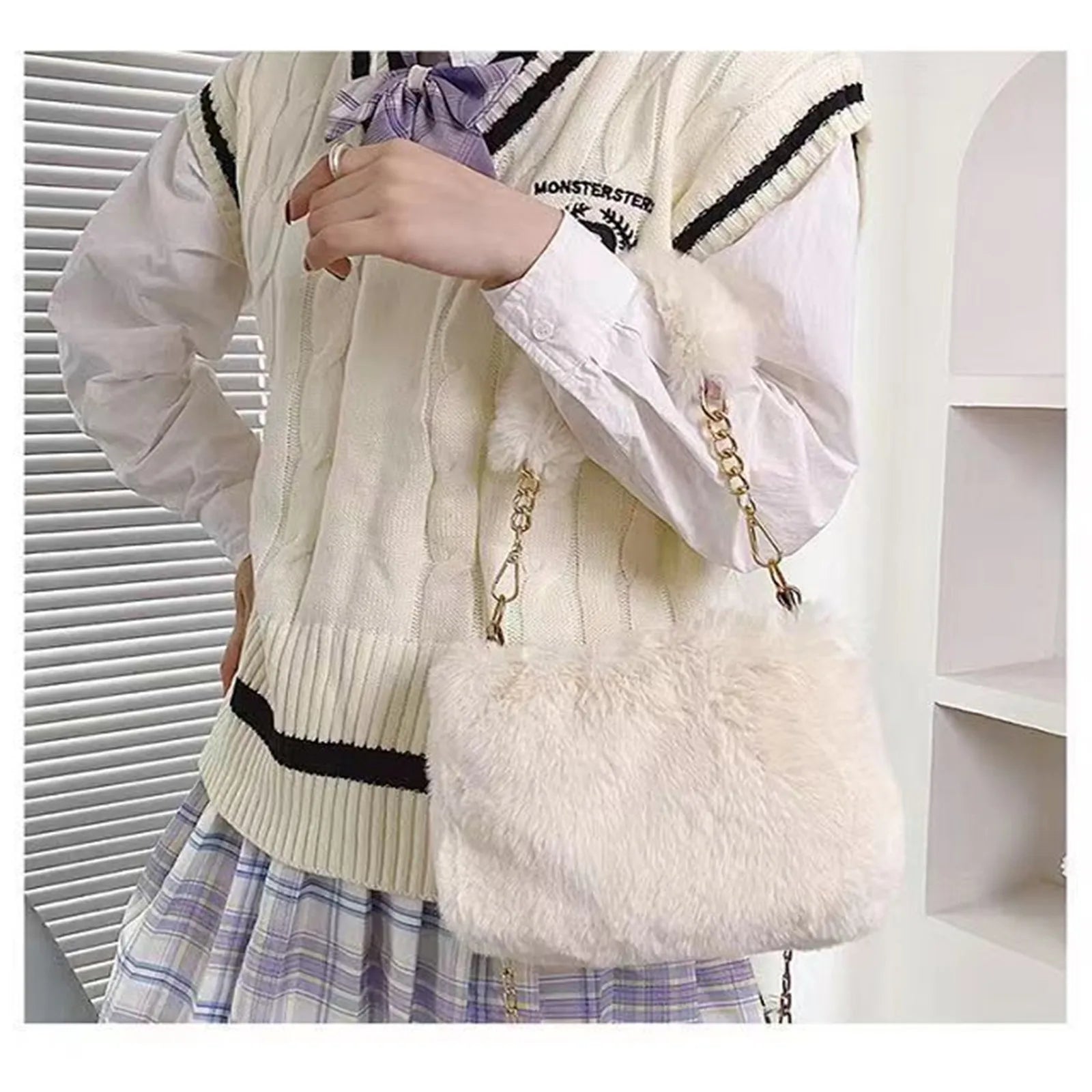 Women Plush handbag Solid Color Shoulder Bag Casual Purse Dumpling Bag Simple Fashion Crossbody Bag