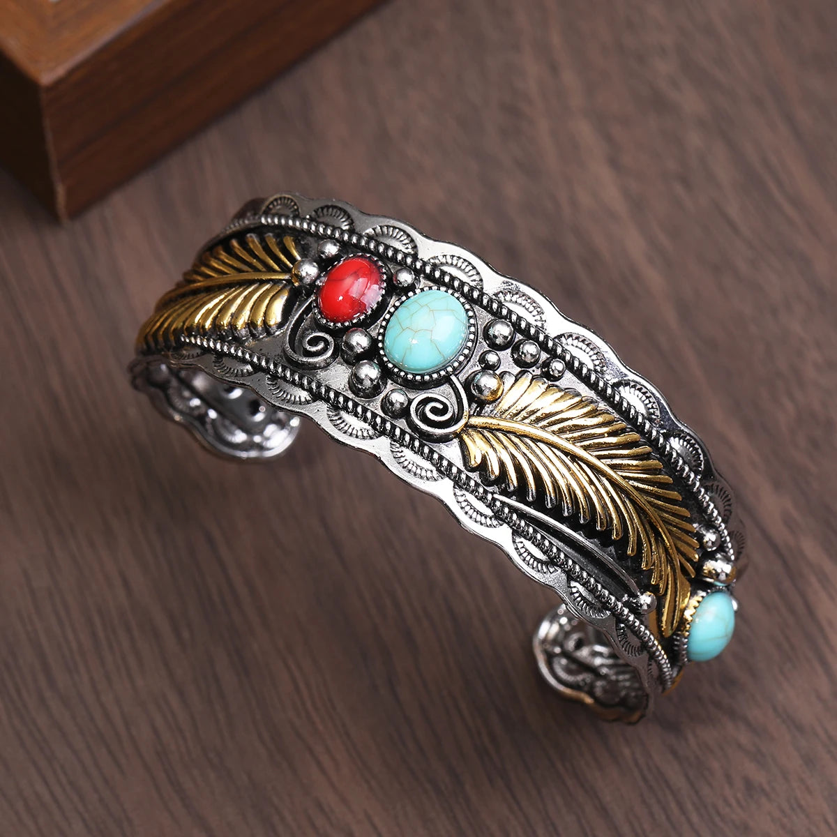 Alloy Oval Turquoise Bracelet Vintage Gold Silver Atmosphere Calm Men And Women Companion Open Bracelet Wholesale Resale