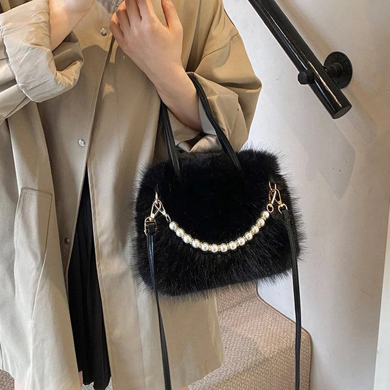 Winter Fashion Faux Fur Crossbody Bags for Women's Gift, Pearl Chain Decor Shoulder Bag, Ladies Handbags Top-handel Bag
