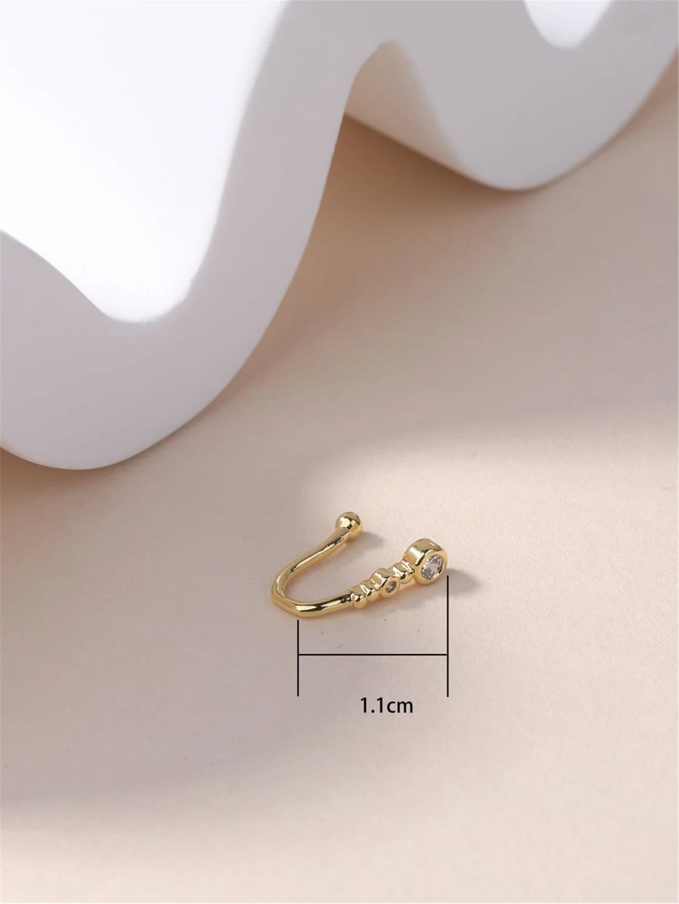 6PCS Fake Nose Ring CZ African Nose Cuffs Gold Fake Nose Piercing Faux Septum Nose Rings Clip On Nose Jewelry For Women