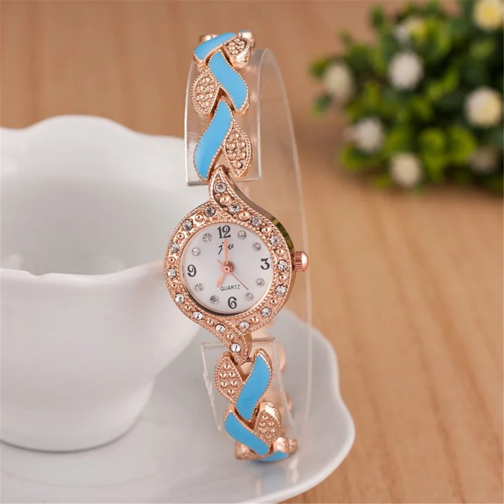 5pcs Fashion Versatile Watch For Women Watch 2023 Fashion Versatile Women's Love Watch Band Rhinestone Set Diamond British watch