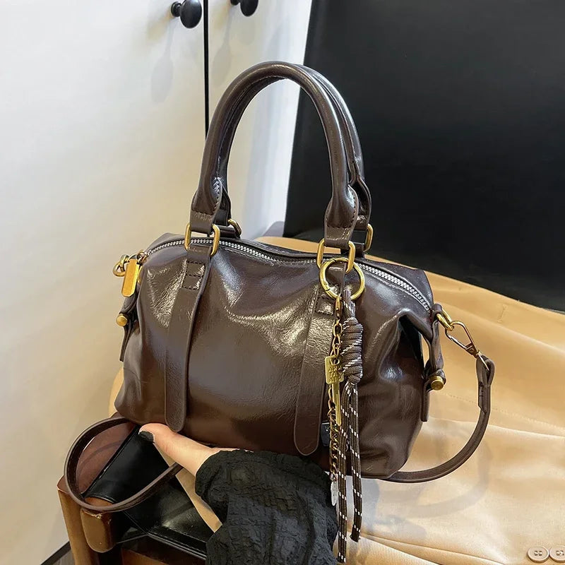 2025 PU Zipper High Quality Bucket Crossbody Bag Solid Simple Fashion Handbag High Appearance Popular Portable Shoulder Bag
