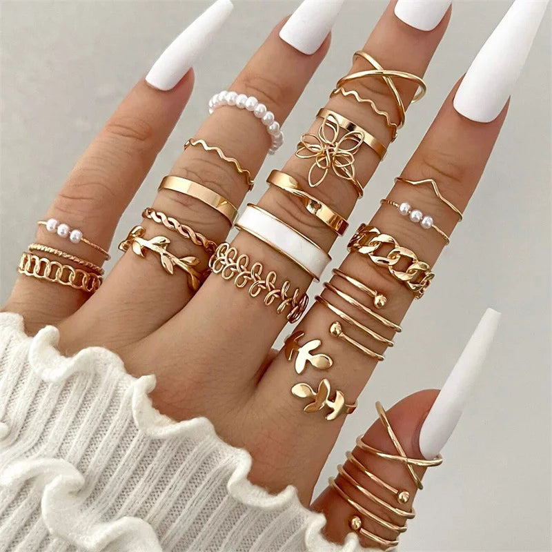 Fashion Geometric Knuckle Rings Set For Women Vintage Crystal Heart Gold Color Rings Girls Party Jewelry Accessories Gifts 2025