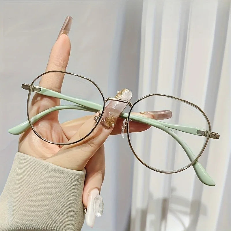 【+100~+400】Simple Classic Round Metal Frame Women'S Reading Glasses Suitable for Daily Reading and Wear Glasses