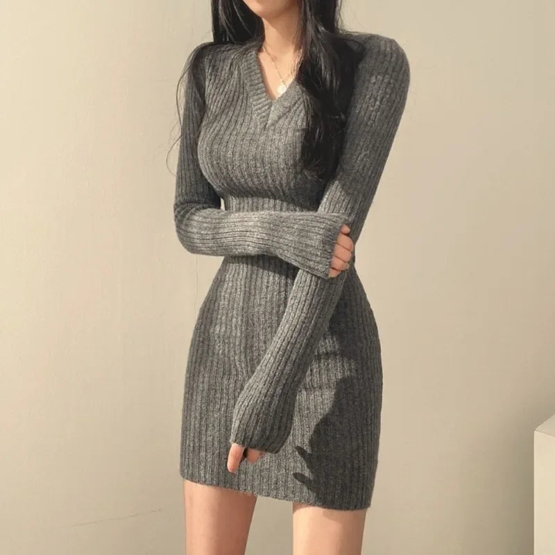 V-neck Autumn Winter Long Sleeved Sweater Dress Women Elegant Solid Color Knitted Hip Bodycom Short Dresses Retro Simple Casual